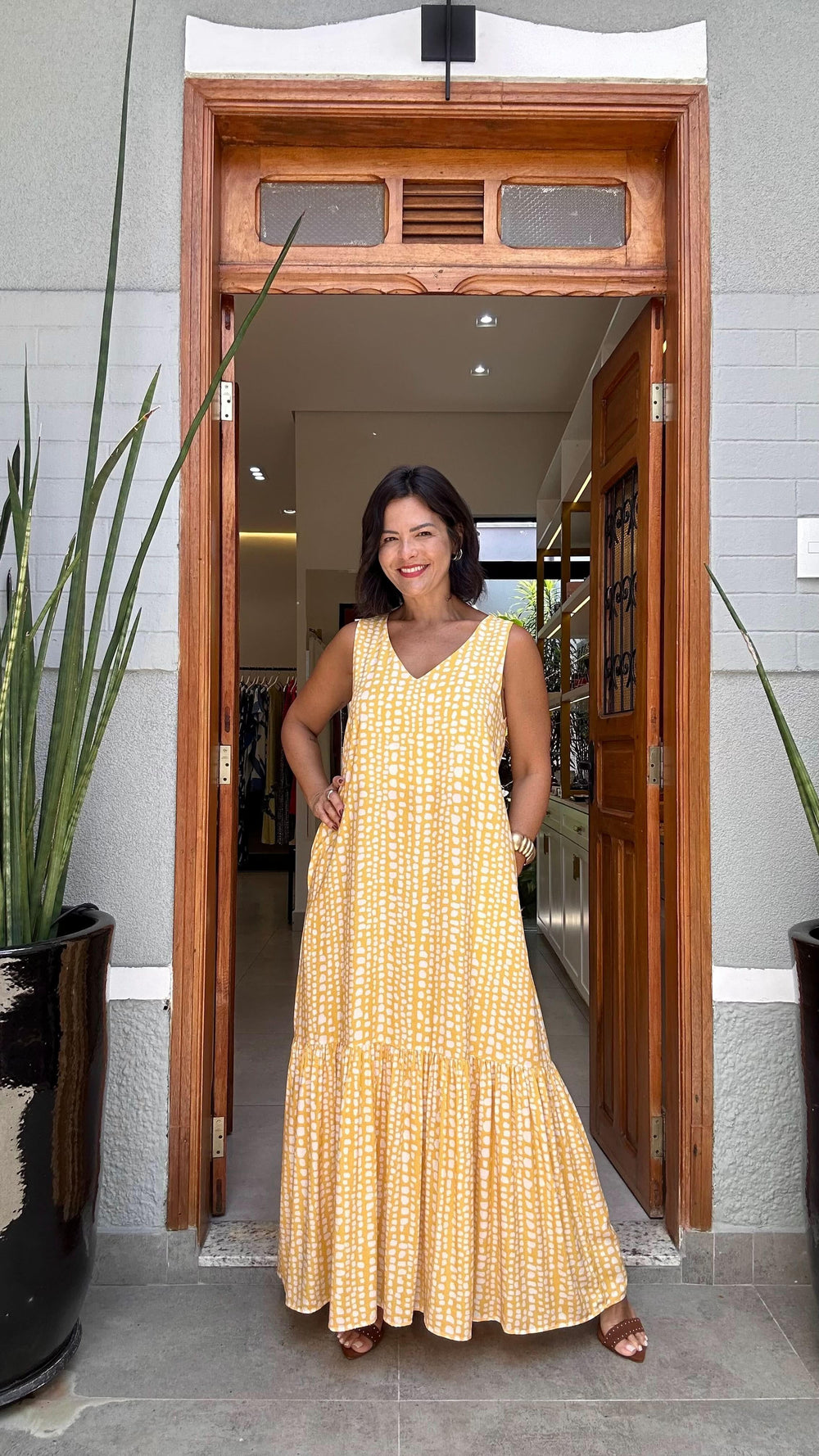 Vestido Pedrinhas Amarelo EZILDINHA