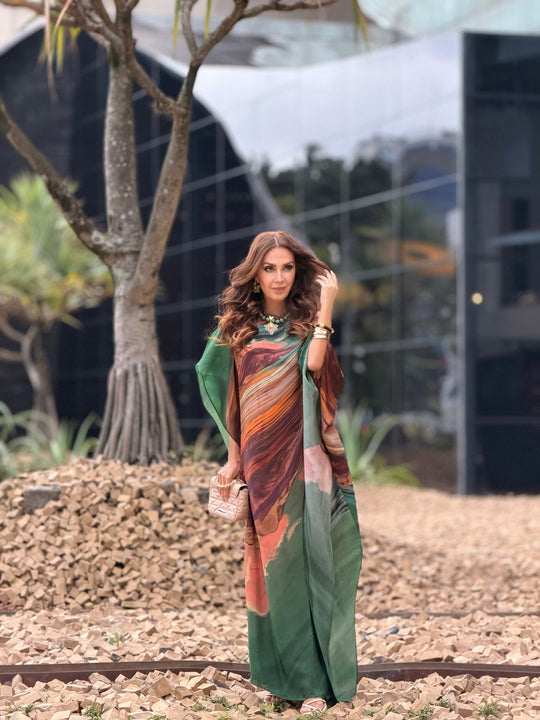 Textura do crepe de viscose 100% natural do kaftan Canyon EZILDINHA com toque macio e caimento leve