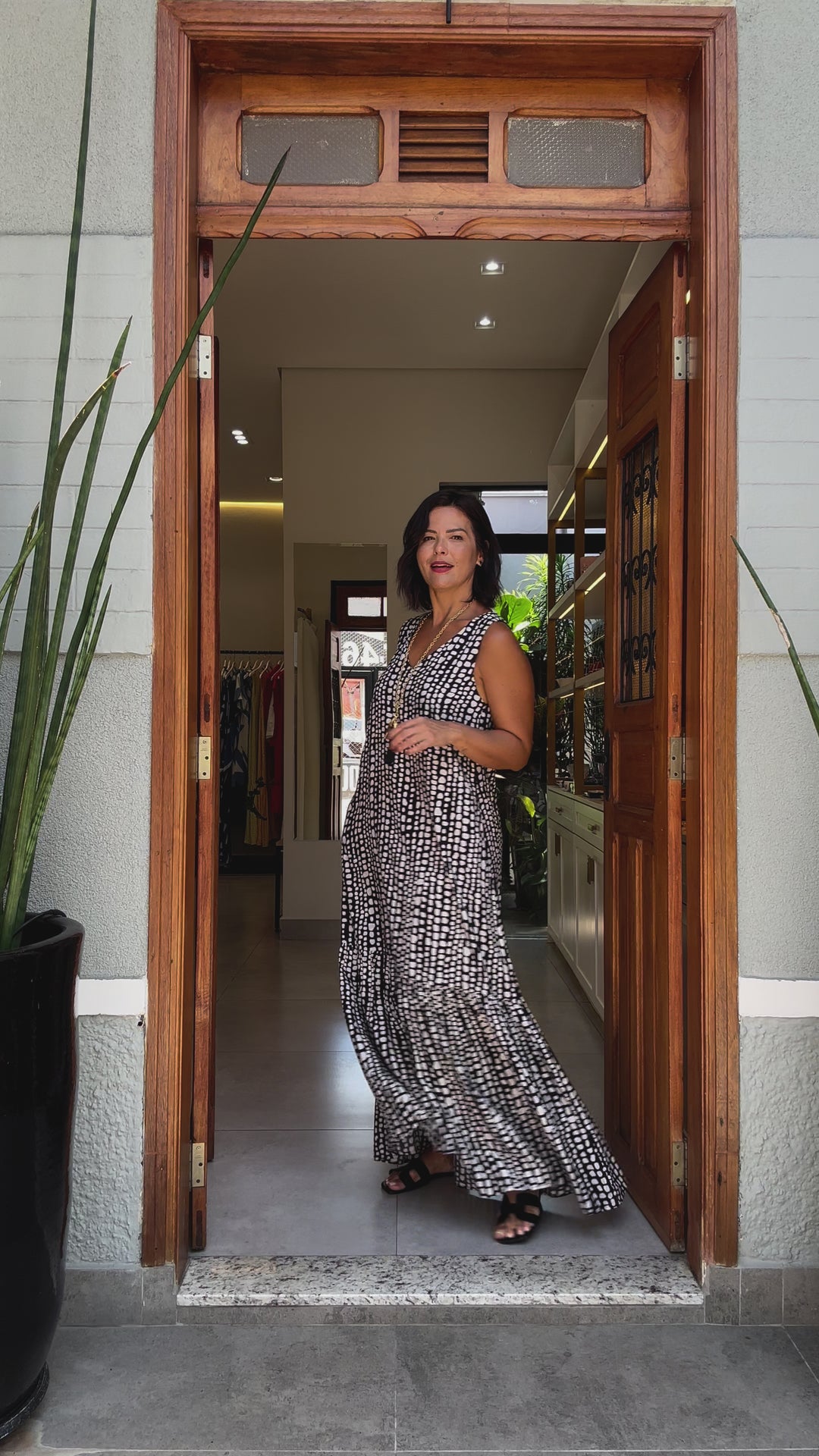 Vestido Pedrinhas Black EZILDINHA