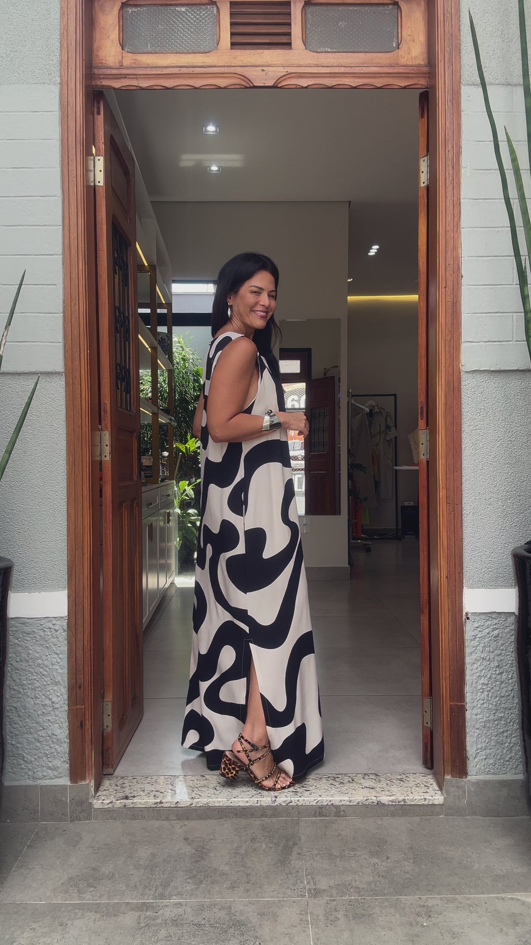 Vestido Waves Black Ezildinha no